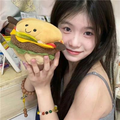 外星女生柴小七2 在线观看封面