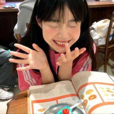 女王鲨 在线观看封面